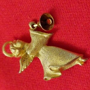 Robyn Rush Made In USA Goldtone Angel With Bell Brooch Pin Vintage '80's EVC